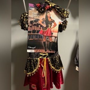 Women's pirate costume
